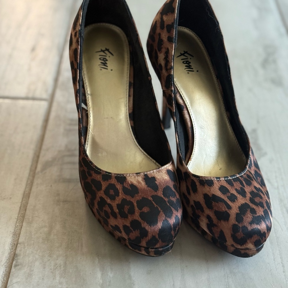 FIONI Leopard Print High Heels - Picture 8 of 9